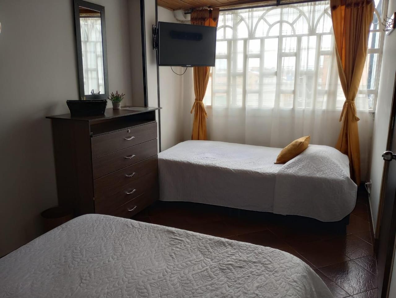 Habitaciones C&S โบโกตา ภายนอก รูปภาพ
